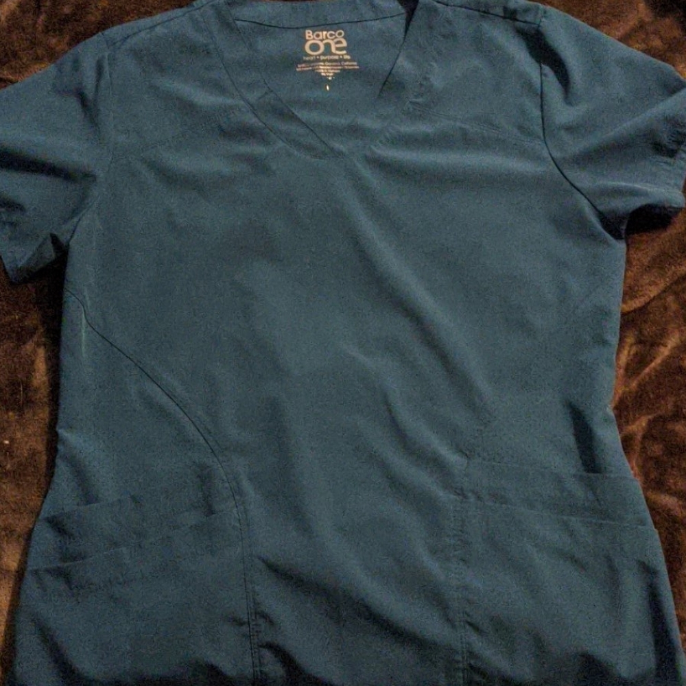 Barco One scrub top caribbean blue